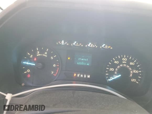 ✅ 2019 Ford F-150 XL • VIN: 1FTEX1C51KKC99925 • Lot: 71648055. Wystawiony na Copart z przebiegiem 61 572 mil. Bezpłatny archiwum sprzedaży aukcyjnych z USA i szczegółowy raport historii pojazdu na DreamBid. Zdjęcie 9.