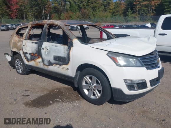 ✅ 2014 Chevrolet Traverse LT • VIN: 1GNKVGKD3EJ270710 • Lot: 43323793. Wystawiony na IAAI z przebiegiem Nie podano. Bezpłatny archiwum sprzedaży aukcyjnych z USA i szczegółowy raport historii pojazdu na DreamBid. Zdjęcie 1.