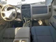 ✅ 2011 Ford Escape XLS • VIN: 1FMCU0C78BKB98033 • Лот: 93351955. Опубликован ранее на Copart с пробегом 162 206 миль. Бесплатный доступ к архиву аукционных продаж из США и подробный отчёт об истории автомобиля на DreamBid. Изображение 8.