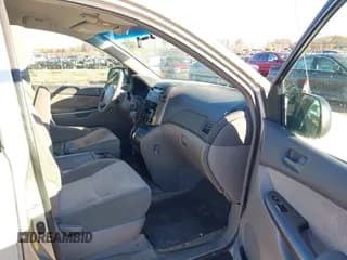 ✅ 2008 Toyota Sienna CE • VIN: 5TDZK23C18S149089 • Lot: 43640427. Listed on IAAI with 150,444 mi. Free auction sales archive from the USA and detailed vehicle history report at DreamBid. Image 5.