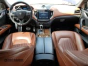 ✅ 2017 Maserati Ghibli S Q4 • VIN: ZAM57RTL8H1227711 • Lot: 68520805. Wystawiony na Copart z przebiegiem 100 403 mil. Bezpłatny archiwum sprzedaży aukcyjnych z USA i szczegółowy raport historii pojazdu na DreamBid. Zdjęcie 8.