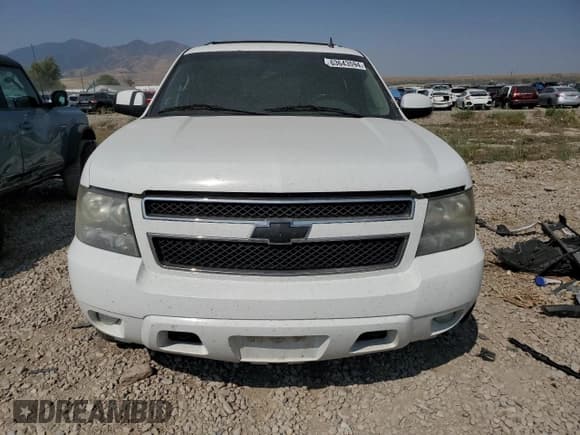 ✅ 2011 Chevrolet Suburban LT • VIN: 1GNSKJE39BR224014 • Lot: 63643594. Wystawiony na Copart z przebiegiem 201 026 mil. Bezpłatny archiwum sprzedaży aukcyjnych z USA i szczegółowy raport historii pojazdu na DreamBid. Zdjęcie 5.