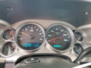 ✅ 2013 Chevrolet Silverado 1500 • VIN: 1GCNKSEA8DZ171335 • Lot: 53523625. Wystawiony na Copart z przebiegiem 83 664 mil. Bezpłatny archiwum sprzedaży aukcyjnych z USA i szczegółowy raport historii pojazdu na DreamBid. Zdjęcie 9.