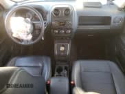 ✅ 2015 Jeep Patriot High Altitude • VIN: 1C4NJRFBXFD271357 • Lot: 82566835. Wystawiony na Copart z przebiegiem 53 522 mil. Bezpłatny archiwum sprzedaży aukcyjnych z USA i szczegółowy raport historii pojazdu na DreamBid. Zdjęcie 8.