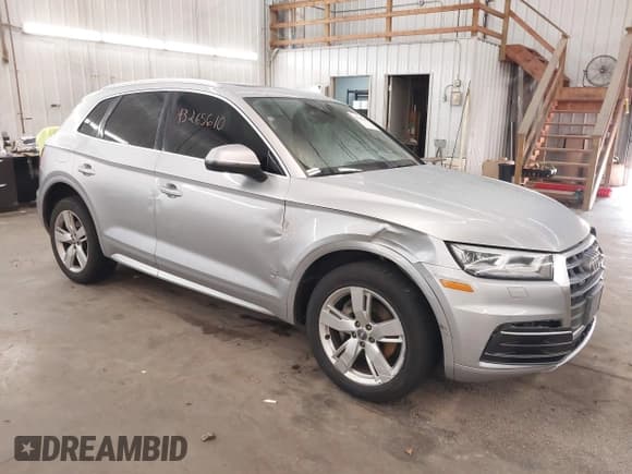 ✅ 2018 Audi Q5 Premium Plus • VIN: WA1BNAFY6J2124450 • Lot: 43265610. Listed on IAAI with 184,942 mi. Free auction sales archive from the USA and detailed vehicle history report at DreamBid. Image 1.