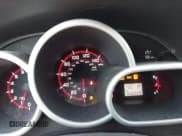 ✅ 2009 Pontiac Vibe • VIN: 5Y2SM67099Z409256 • Lot: 42959962. Wystawiony na IAAI z przebiegiem 166 885 mil. Bezpłatny archiwum sprzedaży aukcyjnych z USA i szczegółowy raport historii pojazdu na DreamBid. Zdjęcie 7.