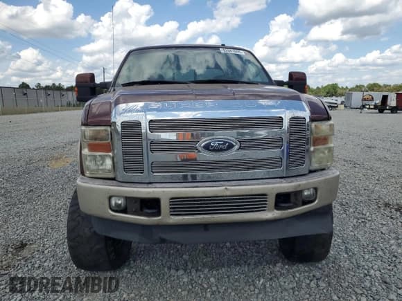✅ 2008 Ford F-250 XL • VIN: 1FTSW21R18EB12000 • Lot: 82081095. Wystawiony na Copart z przebiegiem 230 123 mil. Bezpłatny archiwum sprzedaży aukcyjnych z USA i szczegółowy raport historii pojazdu na DreamBid. Zdjęcie 5.