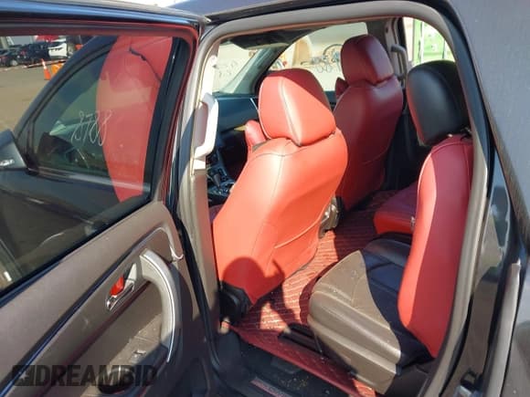 ✅ 2007 GMC Acadia SLT • VIN: 1GKEV33727J112194 • Lot: 43192246. Listed on IAAI with 121,392 mi. Free auction sales archive from the USA and detailed vehicle history report at DreamBid. Image 8.