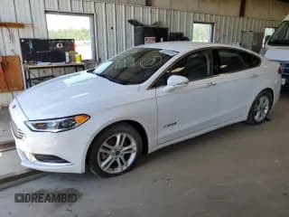 ✅ 2018 Ford Fusion SE • VIN: 3FA6P0LUXJR118844 • Lot: 73201664. Wystawiony na Copart z przebiegiem 135 031 mil. Bezpłatny archiwum sprzedaży aukcyjnych z USA i szczegółowy raport historii pojazdu na DreamBid. Zdjęcie 1.