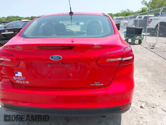 ✅ 2015 Ford Focus SE • VIN: 1FADP3F23FL354468 • Lot: 42395835. Listed on IAAI with 100,928 mi. Free auction sales archive from the USA and detailed vehicle history report at DreamBid. Image 16.