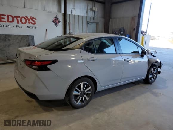 ✅ 2024 Nissan Versa SV • VIN: 3N1CN8EVXRL901770 • Lot: 92610875. Listed on Copart with 37,961 mi. Free auction sales archive from the USA and detailed vehicle history report at DreamBid. Image 3.