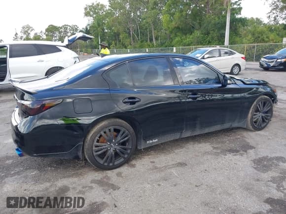 ✅ 2018 Infiniti Q50 Luxe • VIN: JN1EV7AP1JM354862 • Lot: 42204040. Listed on IAAI with 70,162 mi. Free auction sales archive from the USA and detailed vehicle history report at DreamBid. Image 4.