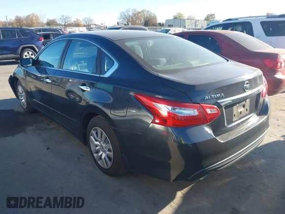✅ 2016 Nissan Altima S • VIN: 1N4AL3AP3GN342702 • Lot: 43685668. Listed on IAAI with 132,001 mi. Free auction sales archive from the USA and detailed vehicle history report at DreamBid. Image 3.