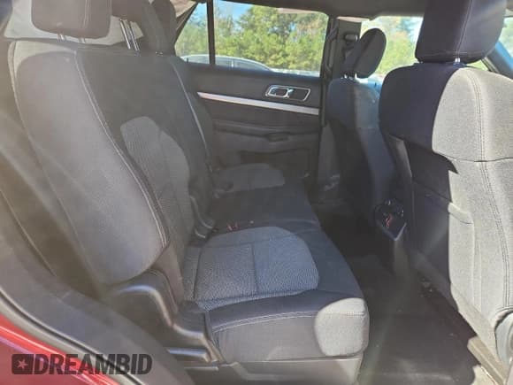 ✅ 2018 Ford Explorer XLT • VIN: 1FM5K7D84JGA75989 • Lot: 93007065. Wystawiony na Copart z przebiegiem Nie podano. Bezpłatny archiwum sprzedaży aukcyjnych z USA i szczegółowy raport historii pojazdu na DreamBid. Zdjęcie 11.