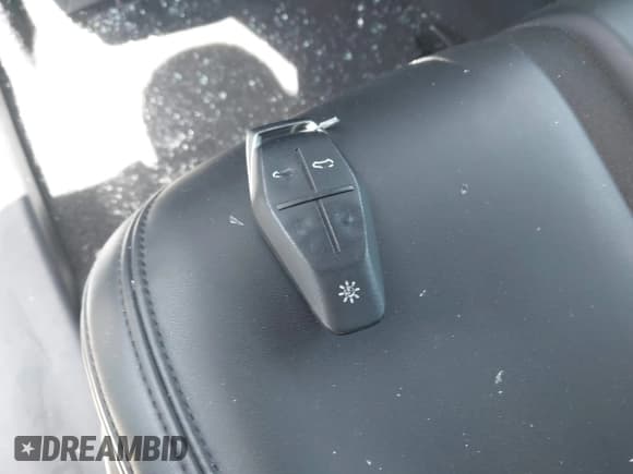 ✅ 2023 Fisker Ocean One • VIN: VCF1ZBU25PG005357 • Лот: 42826206. Опубликован ранее на IAAI с пробегом Не указан. Бесплатный доступ к архиву аукционных продаж из США и подробный отчёт об истории автомобиля на DreamBid. Изображение 11.