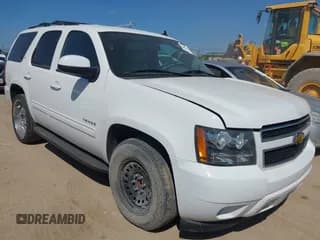 ✅ 2013 Chevrolet Tahoe LT • VIN: 1GNSCBE02DR338531 • Lot: 42452375. Wystawiony na IAAI z przebiegiem 105 425 mil. Bezpłatny archiwum sprzedaży aukcyjnych z USA i szczegółowy raport historii pojazdu na DreamBid. Zdjęcie 1.
