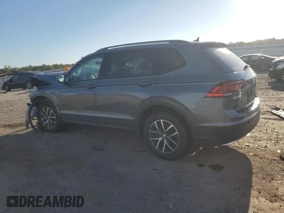 ✅ 2021 Volkswagen Tiguan S • VIN: 3VV0B7AX6MM015878 • Лот: 82304095. Опубликован ранее на Copart с пробегом 42 319 миль. Бесплатный доступ к архиву аукционных продаж из США и подробный отчёт об истории автомобиля на DreamBid. Изображение 2.