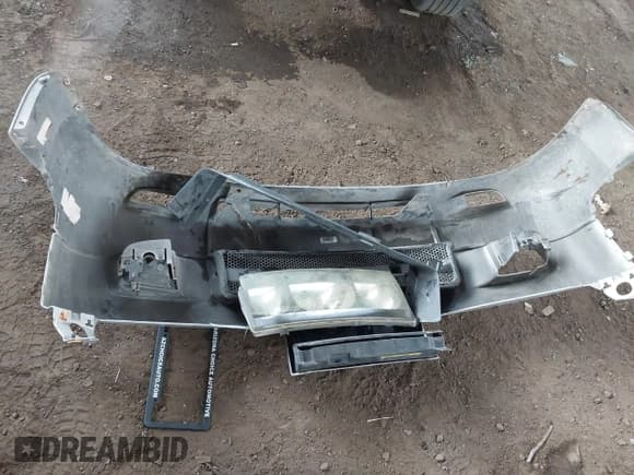 ✅ 2004 Saturn VUE V6 • VIN: 5GZCZ63424S842142 • Lot: 41562303. Wystawiony na IAAI z przebiegiem 178 745 mil. Bezpłatny archiwum sprzedaży aukcyjnych z USA i szczegółowy raport historii pojazdu na DreamBid. Zdjęcie 12.