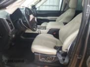 ✅ 2020 Ford Expedition Max Platinum • VIN: 1FMJK1MTXLEA06299 • Лот: 69574505. Опубликован ранее на Copart с пробегом Не указан. Бесплатный доступ к архиву аукционных продаж из США и подробный отчёт об истории автомобиля на DreamBid. Изображение 7.