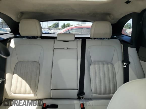 ✅ 2019 Jaguar F-Pace 30t Portfolio • VIN: SADCN2GX0KA616456 • Lot: 70954465. Wystawiony na Copart z przebiegiem 56 969 mil. Bezpłatny archiwum sprzedaży aukcyjnych z USA i szczegółowy raport historii pojazdu na DreamBid. Zdjęcie 10.