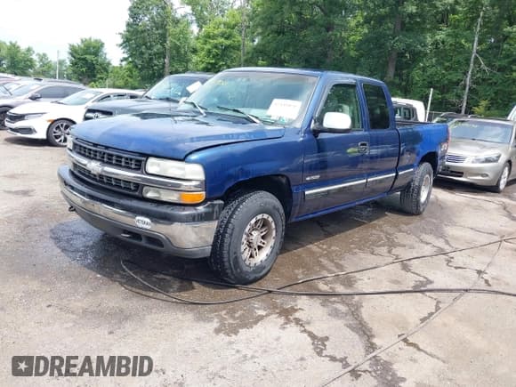 ✅ 1999 Chevrolet Silverado 1500 • VIN: 1GCEK19V3XE213381 • Лот: 42448020. Опубликован ранее на IAAI с пробегом 294 262 миль. Бесплатный доступ к архиву аукционных продаж из США и подробный отчёт об истории автомобиля на DreamBid. Изображение 17.