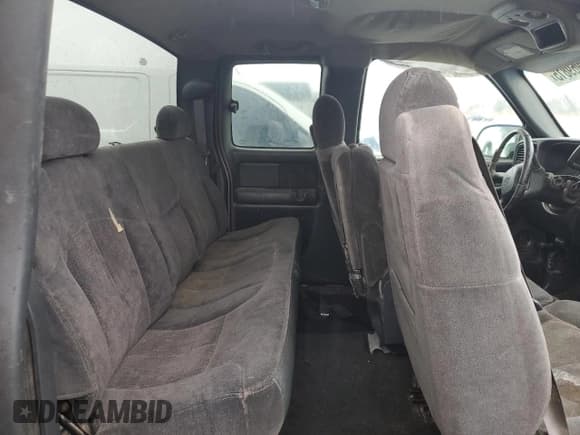 ✅ 2001 Chevrolet Silverado 1500 • VIN: 1GCEC19T41Z183786 • Лот: 48969815. Опубликован ранее на Copart с пробегом 516 482 миль. Бесплатный доступ к архиву аукционных продаж из США и подробный отчёт об истории автомобиля на DreamBid. Изображение 10.