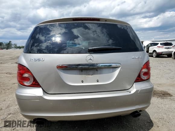 ✅ 2007 Mercedes-Benz R 3.5L • VIN: 4JGCB65E87A045864 • Lot: 57765475. Listed on Copart with 228,201 mi. Free auction sales archive from the USA and detailed vehicle history report at DreamBid. Image 6.