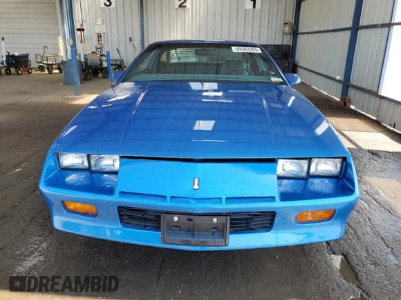 ✅ 1985 Chevrolet Camaro • VIN: 1G1FP87S2FL486452 • Лот: 69362265. Опубликован ранее на Copart с пробегом 40 161 миль. Бесплатный доступ к архиву аукционных продаж из США и подробный отчёт об истории автомобиля на DreamBid. Изображение 5.