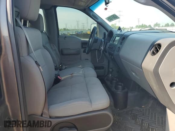 ✅ 2005 Ford F-150 STX • VIN: 1FTRF04W85KC08739 • Lot: 63691055. Wystawiony na Copart z przebiegiem 157 711 mil. Bezpłatny archiwum sprzedaży aukcyjnych z USA i szczegółowy raport historii pojazdu na DreamBid. Zdjęcie 10.