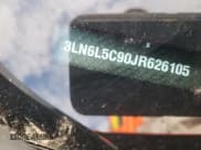 ✅ 2018 Lincoln MKZ Select • VIN: 3LN6L5C90JR626105 • Лот: 85833055. Опубликован ранее на Copart с пробегом 70 544 миль. Бесплатный доступ к архиву аукционных продаж из США и подробный отчёт об истории автомобиля на DreamBid. Изображение 12.