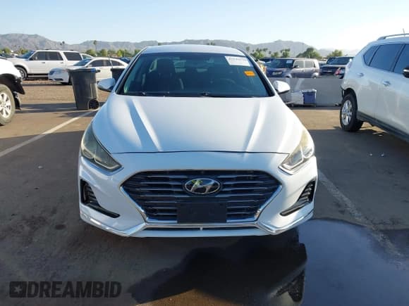 ✅ 2018 Hyundai Sonata SEL • VIN: 5NPE34AF7JH687084 • Lot: 43519528. Wystawiony na IAAI z przebiegiem 97 568 mil. Bezpłatny archiwum sprzedaży aukcyjnych z USA i szczegółowy raport historii pojazdu na DreamBid. Zdjęcie 12.