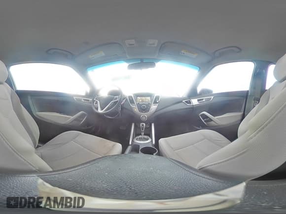 ✅ 2013 Hyundai Veloster w/Black Int • VIN: KMHTC6AD6DU103541 • Lot: 84278484. Wystawiony na Copart z przebiegiem 65 259 mil. Bezpłatny archiwum sprzedaży aukcyjnych z USA i szczegółowy raport historii pojazdu na DreamBid. Zdjęcie 14.