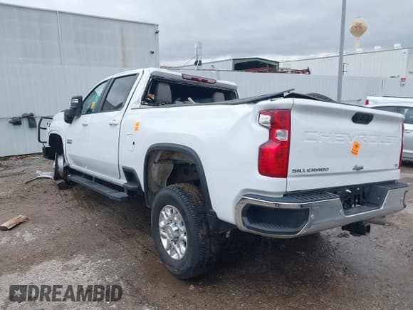 ✅ 2025 Chevrolet Silverado 2500HD LT • VIN: 2GC1KNEY7S1111663 • Лот: 41311777. Опубликован ранее на IAAI с пробегом Не указан. Бесплатный доступ к архиву аукционных продаж из США и подробный отчёт об истории автомобиля на DreamBid. Изображение 3.