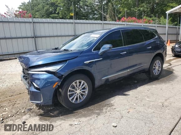 ✅ 2022 Buick Enclave Essence • VIN: 5GAERBKW0NJ152713 • Лот: 68873595. Опубликован ранее на Copart с пробегом 37 413 миль. Бесплатный доступ к архиву аукционных продаж из США и подробный отчёт об истории автомобиля на DreamBid. Изображение 1.