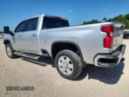 ✅ 2021 Chevrolet Silverado 2500HD LTZ • VIN: 1GC4YPEY3MF318151 • Лот: 82185355. Опубликован ранее на Copart с пробегом 173 234 миль. Бесплатный доступ к архиву аукционных продаж из США и подробный отчёт об истории автомобиля на DreamBid. Изображение 2.