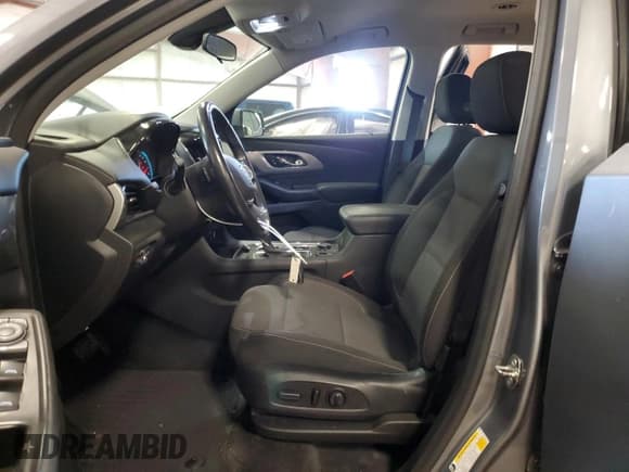 ✅ 2020 Chevrolet Traverse LT Cloth • VIN: 1GNEVGKW0LJ263144 • Lot: 68481324. Wystawiony na Copart z przebiegiem 68 176 mil. Bezpłatny archiwum sprzedaży aukcyjnych z USA i szczegółowy raport historii pojazdu na DreamBid. Zdjęcie 7.