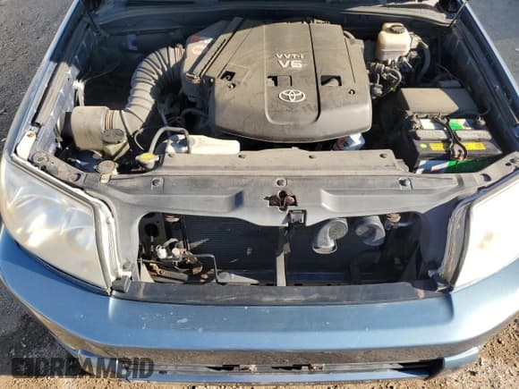 ✅ 2005 Toyota 4Runner SR5 Sport • VIN: JTEBU14R150063736 • Лот: 86176105. Опубликован ранее на Copart с пробегом 193 750 миль. Бесплатный доступ к архиву аукционных продаж из США и подробный отчёт об истории автомобиля на DreamBid. Изображение 11.