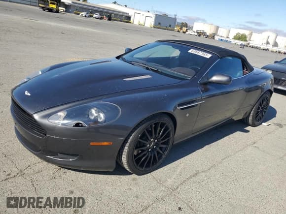 ✅ 2006 Aston Martin DB9 • VIN: SCFAD02A36GB04632 • Lot: 63687365. Wystawiony na Copart z przebiegiem 64 016 mil. Bezpłatny archiwum sprzedaży aukcyjnych z USA i szczegółowy raport historii pojazdu na DreamBid. Zdjęcie 1.
