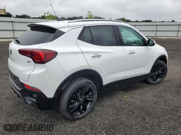 ✅ 2024 Buick Encore GX Sport Touring • VIN: KL4AMDSLXRB154749 • Lot: 66698725. Wystawiony na Copart z przebiegiem 16 386 mil. Bezpłatny archiwum sprzedaży aukcyjnych z USA i szczegółowy raport historii pojazdu na DreamBid. Zdjęcie 3.