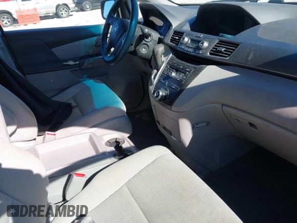✅ 2012 Honda Odyssey EX • VIN: 5FNRL5H49CB130206 • Lot: 43579483. Listed on IAAI with Not provided. Free auction sales archive from the USA and detailed vehicle history report at DreamBid. Image 5.