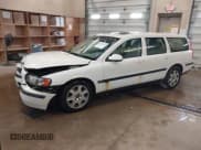 ✅ 2001 Volvo V70 • VIN: YV1SW53D011006843 • Лот: 41582749. Опубликован ранее на IAAI с пробегом 243 272 миль. Бесплатный доступ к архиву аукционных продаж из США и подробный отчёт об истории автомобиля на DreamBid. Изображение 17.