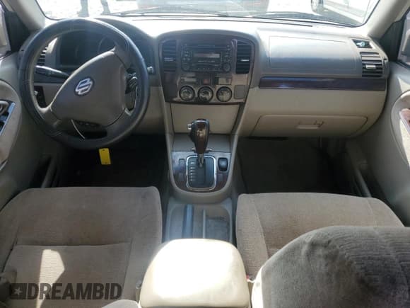 ✅ 2005 Suzuki XL7 LX • VIN: JS3TY92V454103877 • Лот: 42440705. Опубликован ранее на Copart с пробегом 216 557 миль. Бесплатный доступ к архиву аукционных продаж из США и подробный отчёт об истории автомобиля на DreamBid. Изображение 8.