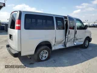2014 Chevrolet Express Passenger LS с VIN 1GAWGPFG9E1185033, выставлен на аукционе Copart как лот 44763045 с пробегом 185 883 миль миль и Списание • Salvage title. История ставок и продаж доступна на DreamBid. Изображение 3.