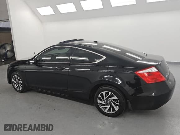 ✅ 2010 Honda Accord EX-L • VIN: 1HGCS1B81AA007892 • Лот: 71785945. Опубликован ранее на Copart с пробегом 177 574 миль. Бесплатный доступ к архиву аукционных продаж из США и подробный отчёт об истории автомобиля на DreamBid. Изображение 2.