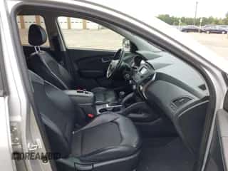 2015 Hyundai Tucson SE z VIN KM8JU3AG9FU994960, wystawiony jako IAAI lot #43333099 z przebiegiem 132 985 mil mil oraz . Historia ofert i sprzedaży dostępna na DreamBid. Obrazek 5.