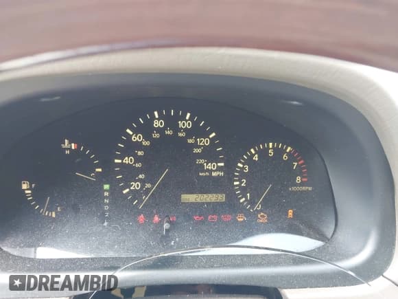 ✅ 2002 Lexus RX 300 • VIN: JTJGF10U320144793 • Lot: 43033571. Wystawiony na IAAI z przebiegiem 202 293 mil. Bezpłatny archiwum sprzedaży aukcyjnych z USA i szczegółowy raport historii pojazdu na DreamBid. Zdjęcie 7.