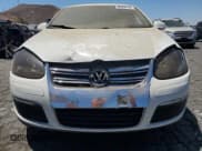 ✅ 2010 Volkswagen Jetta TDI • VIN: 3VWRL7AJ4AM152390 • Lot: 66955715. Listed on Copart with 164,330 mi. Free auction sales archive from the USA and detailed vehicle history report at DreamBid. Image 5.