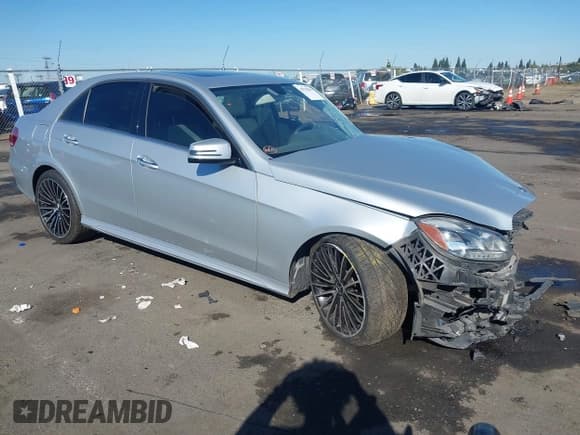 ✅ 2014 Mercedes-Benz E 350 Sport • VIN: WDDHF5KB2EA816809 • Lot: 43379088. Listed on IAAI with 142,824 mi. Free auction sales archive from the USA and detailed vehicle history report at DreamBid. Image 1.