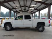 ✅ 2009 Chevrolet Silverado 1500 • VIN: 2GCFK135091126412 • Lot: 43780738. Wystawiony na IAAI z przebiegiem 136 801 mil. Bezpłatny archiwum sprzedaży aukcyjnych z USA i szczegółowy raport historii pojazdu na DreamBid. Zdjęcie 15.