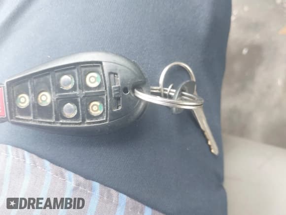 ✅ 2008 Jeep Commander Limited • VIN: 1J8HH58NX8C230821 • Лот: 42908525. Опубликован ранее на IAAI с пробегом 197 776 миль. Бесплатный доступ к архиву аукционных продаж из США и подробный отчёт об истории автомобиля на DreamBid. Изображение 11.